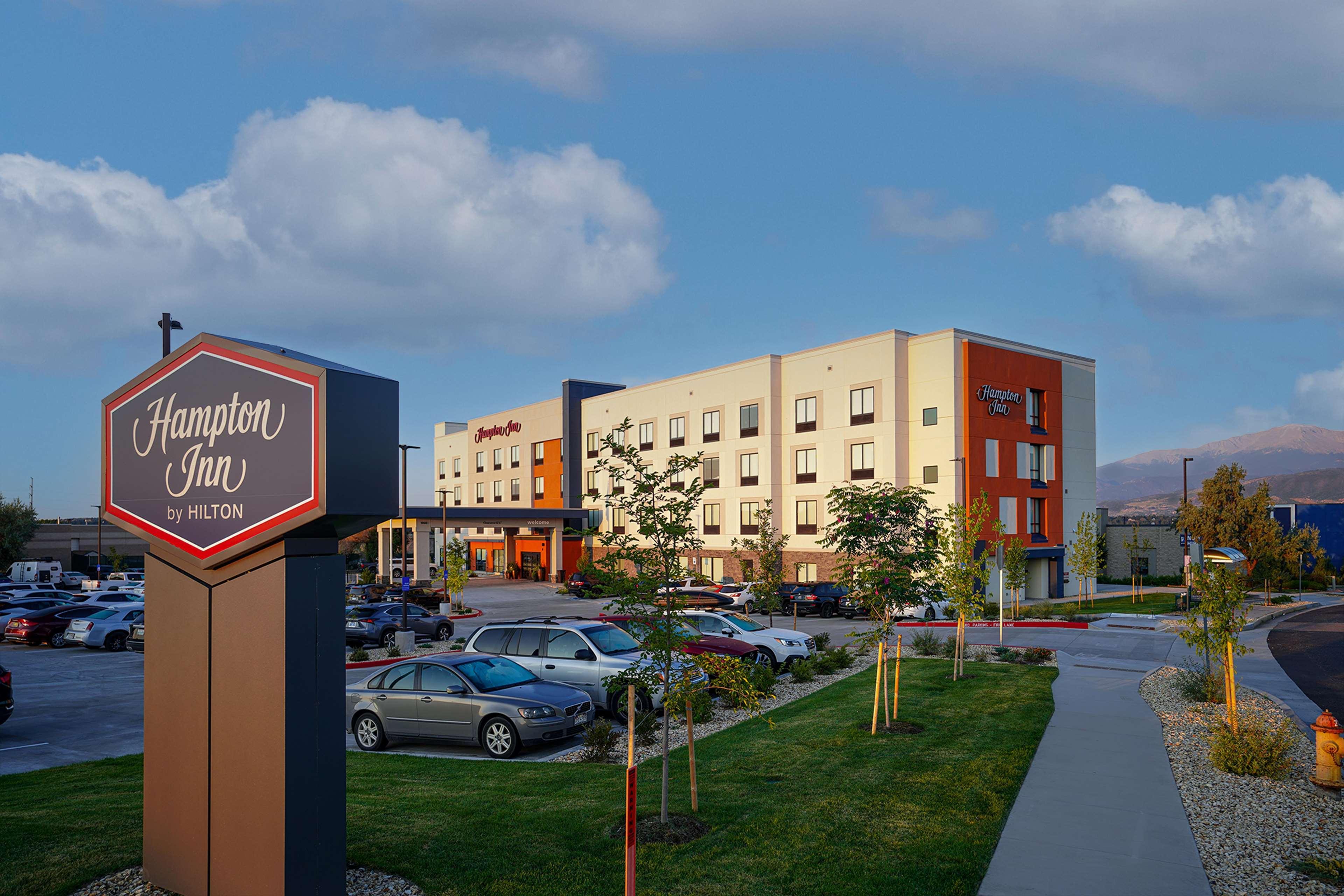 Hampton Inn Colorado Springs I-25 Central Exteriör bild